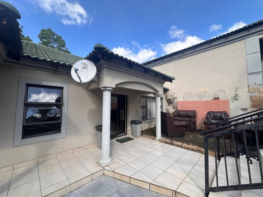 3 Bedroom Property for Sale in Kosmos Ridge North West